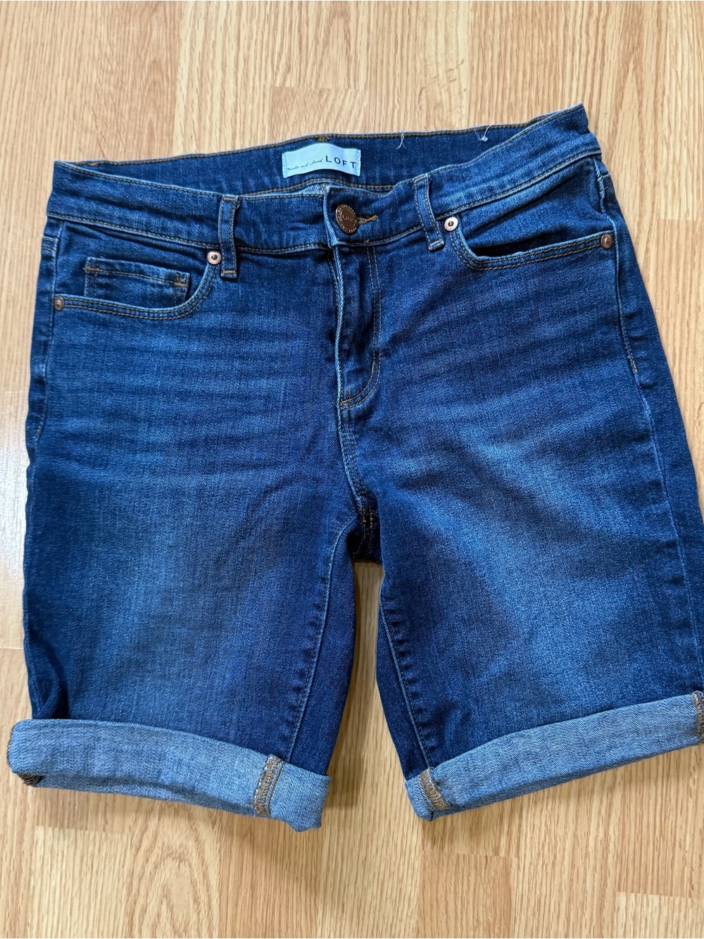 LOFT Denim Bermuda Shorts Size 26 2 Dark Wash Stretch Cuffed